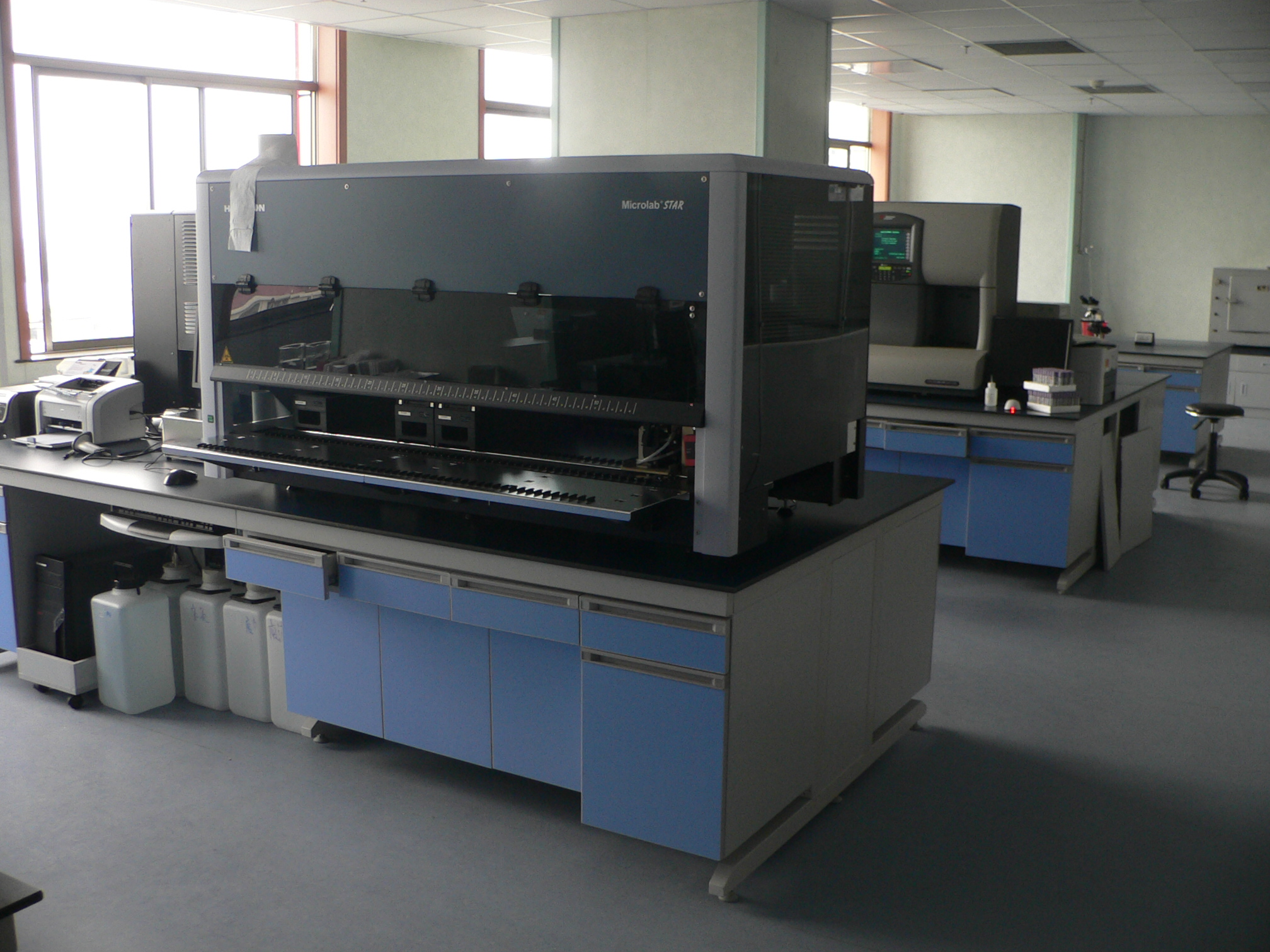 番禺君鴻無機(jī)化學(xué)實驗室設(shè)計與施工(圖3)